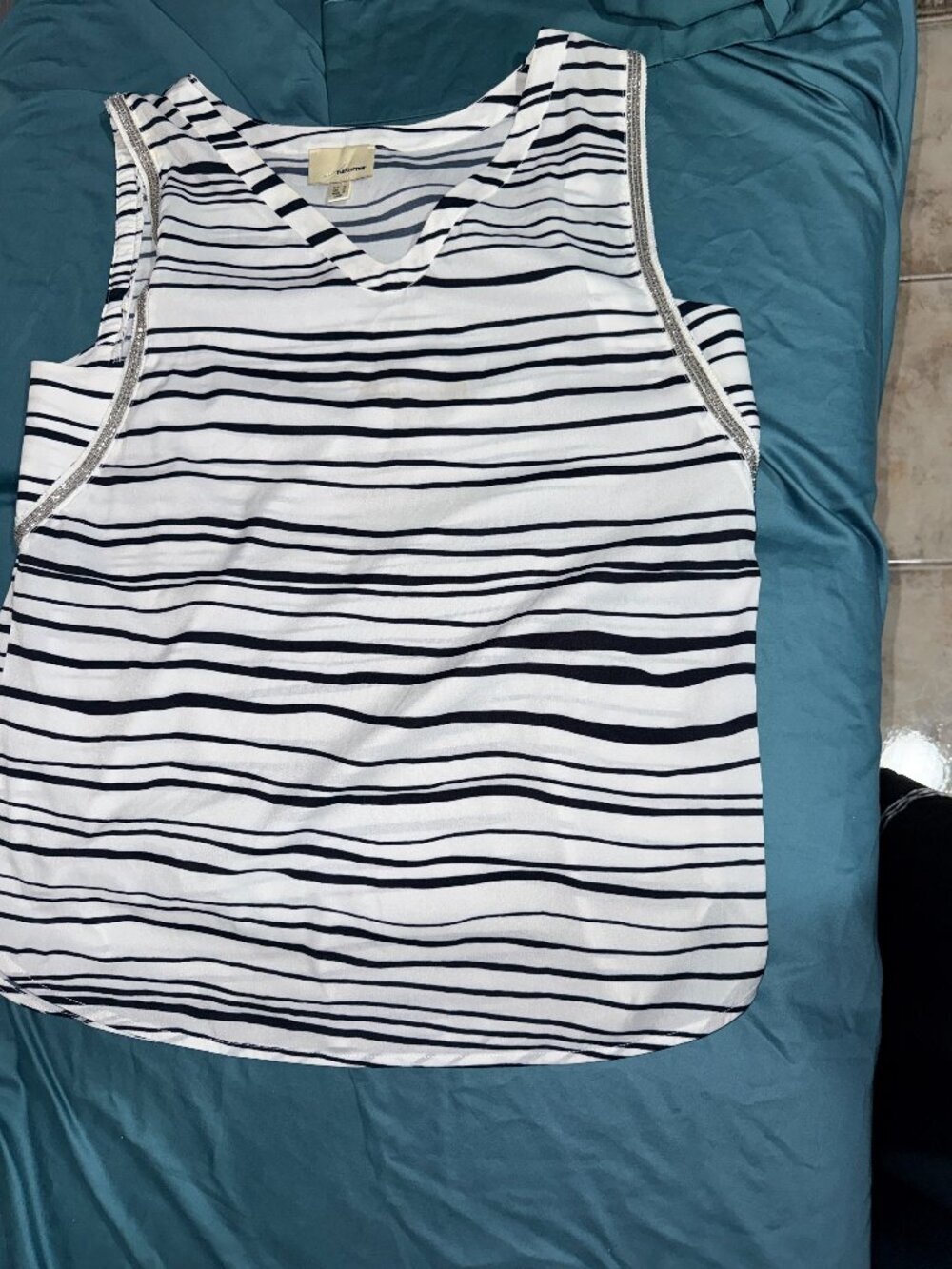 Korner Rhinestone Trim Striped Sleeveless Shirt XL but fit like Med